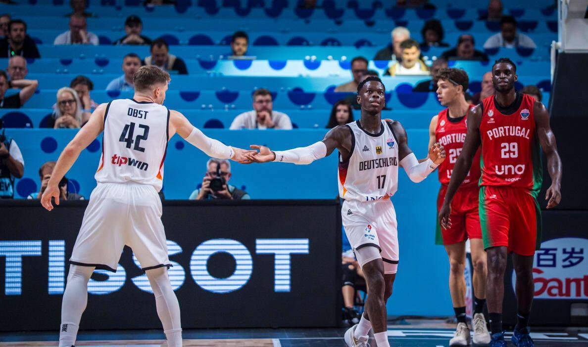 塞尔维亚男篮爆冷澳大利亚男篮，乔治制霸全场