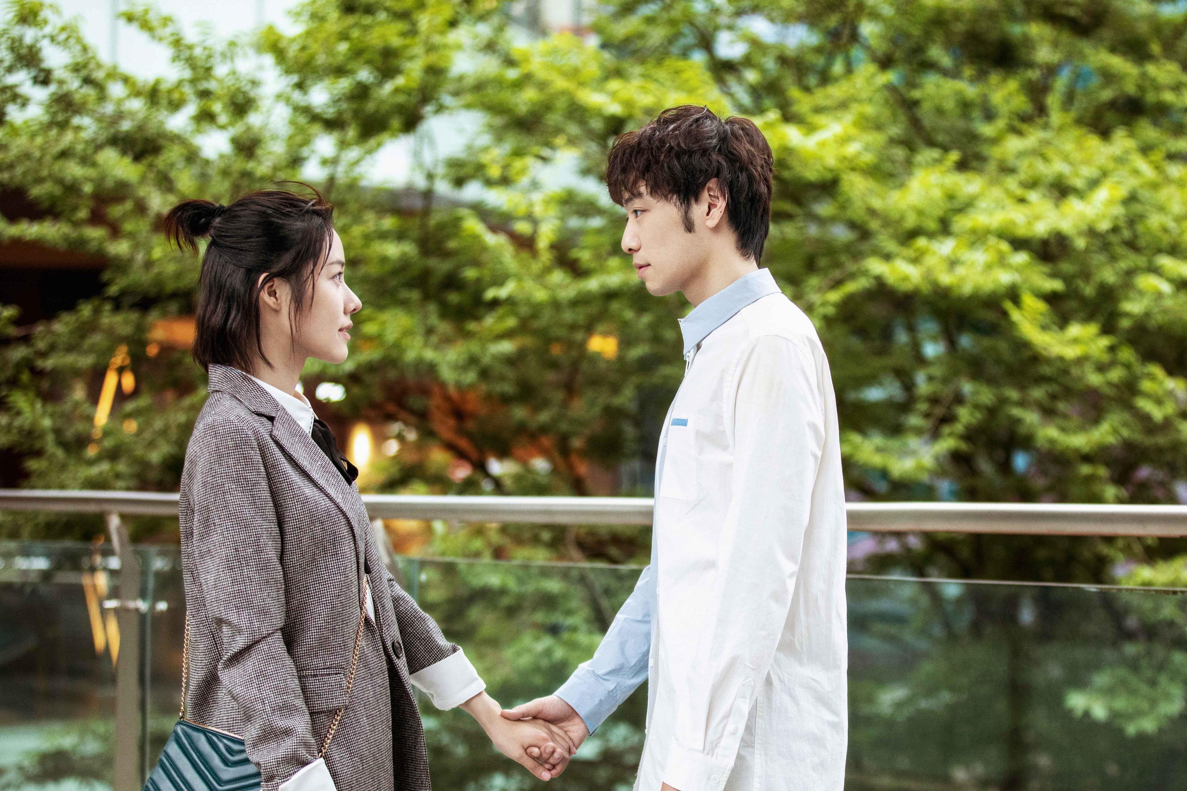 双线风暴,埃及足球冲垮爱尔兰,萨内F1街道赛接管比赛