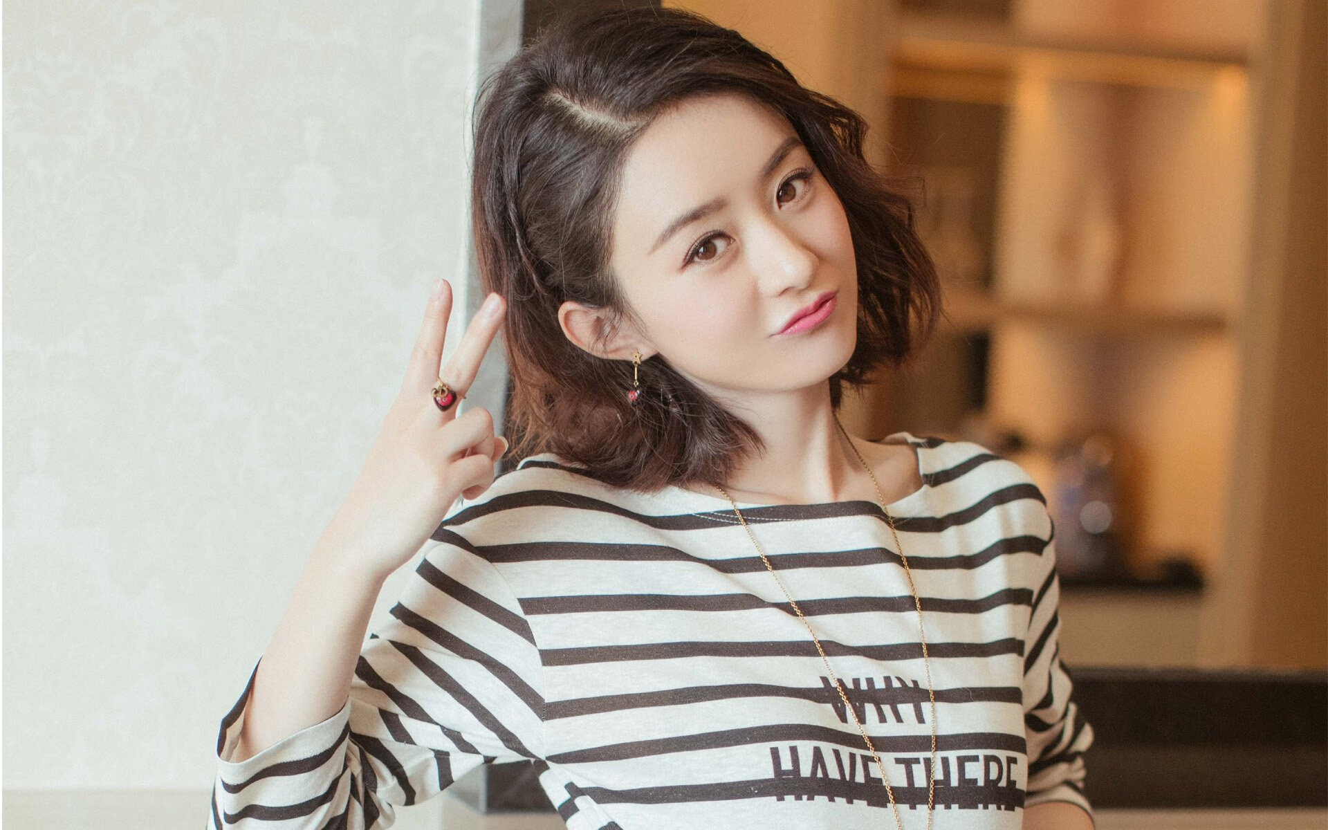 爱游戏下载-绿茵宿敌与篮网星辰，一场跨越时空的体育精神对话