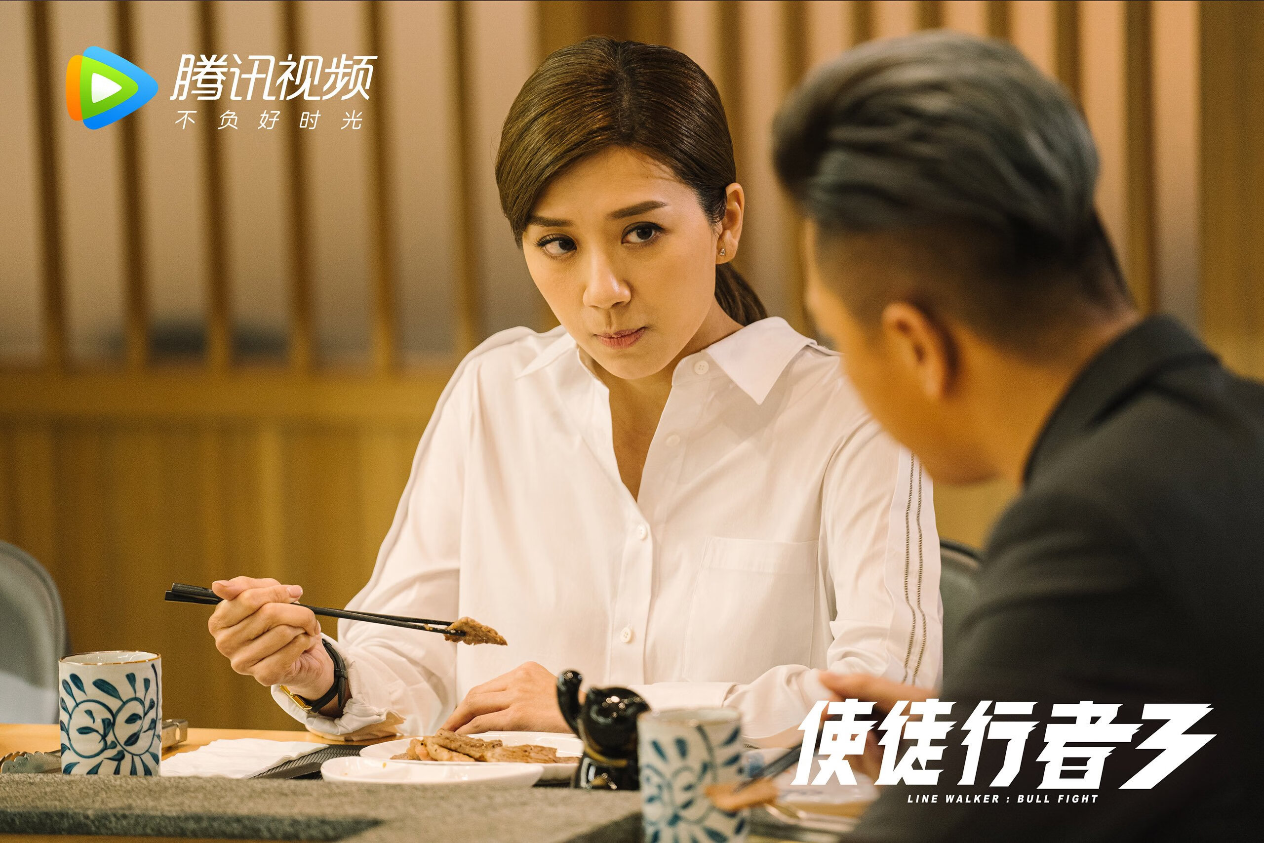 爱游戏官方入口-蓝白风暴下的红影，当摩洛哥的铁骑碾过哥伦比亚，B费用一记长传改写了2026的剧本